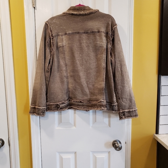 DG2 by Diane Gilman brown denim jacket with bling - Picture 10 of 11